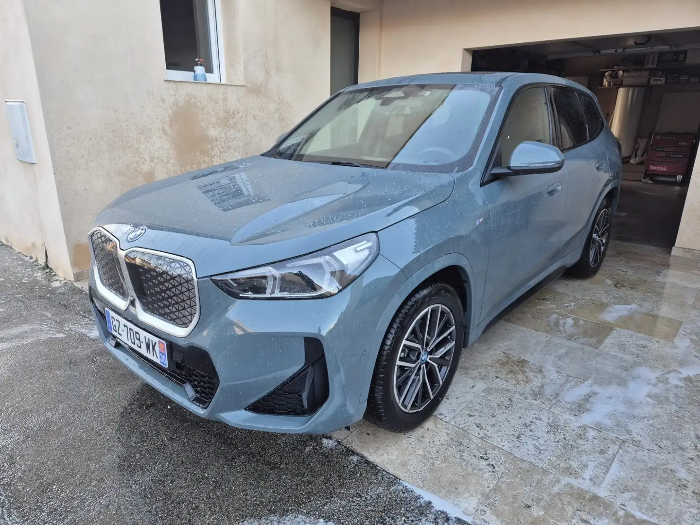 BMW iX1 Pack M Vert - 1