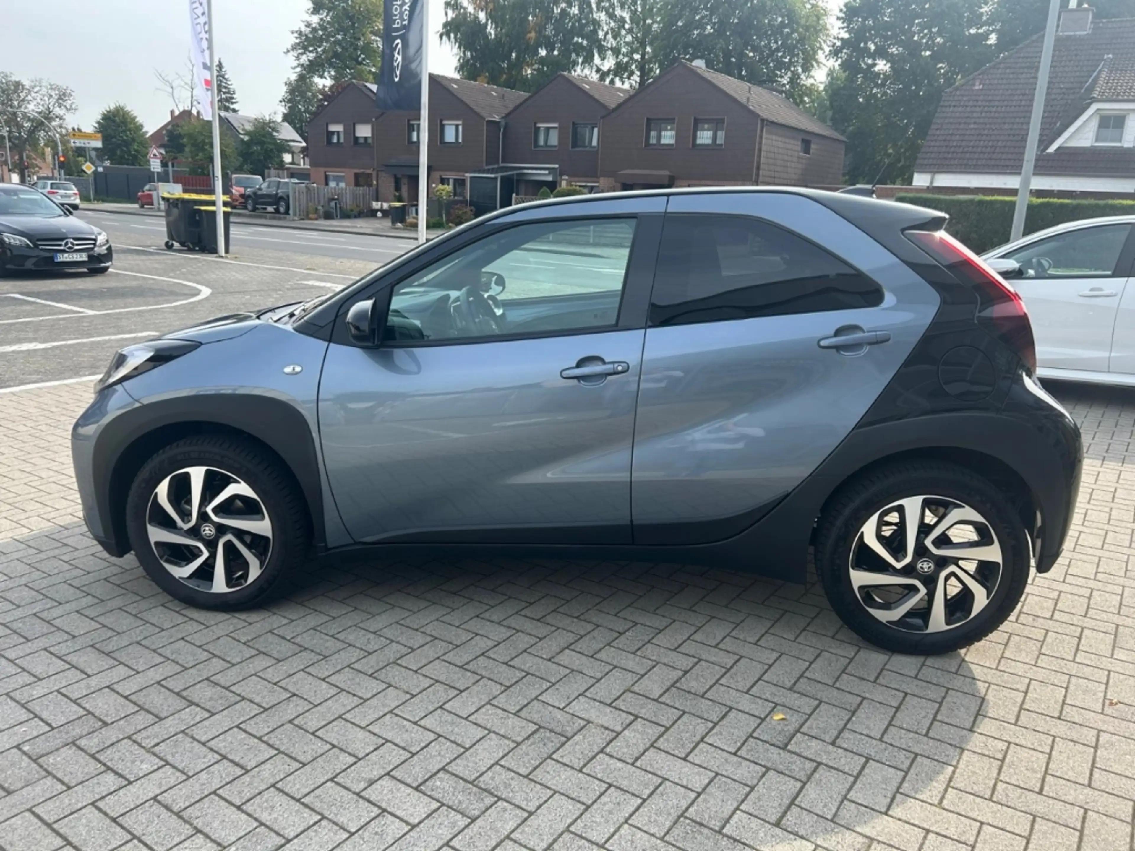 Toyota Aygo X 1,0l Teamplayer CVT ACC SHZ DAB Kamera Spurhalteas — photo 4