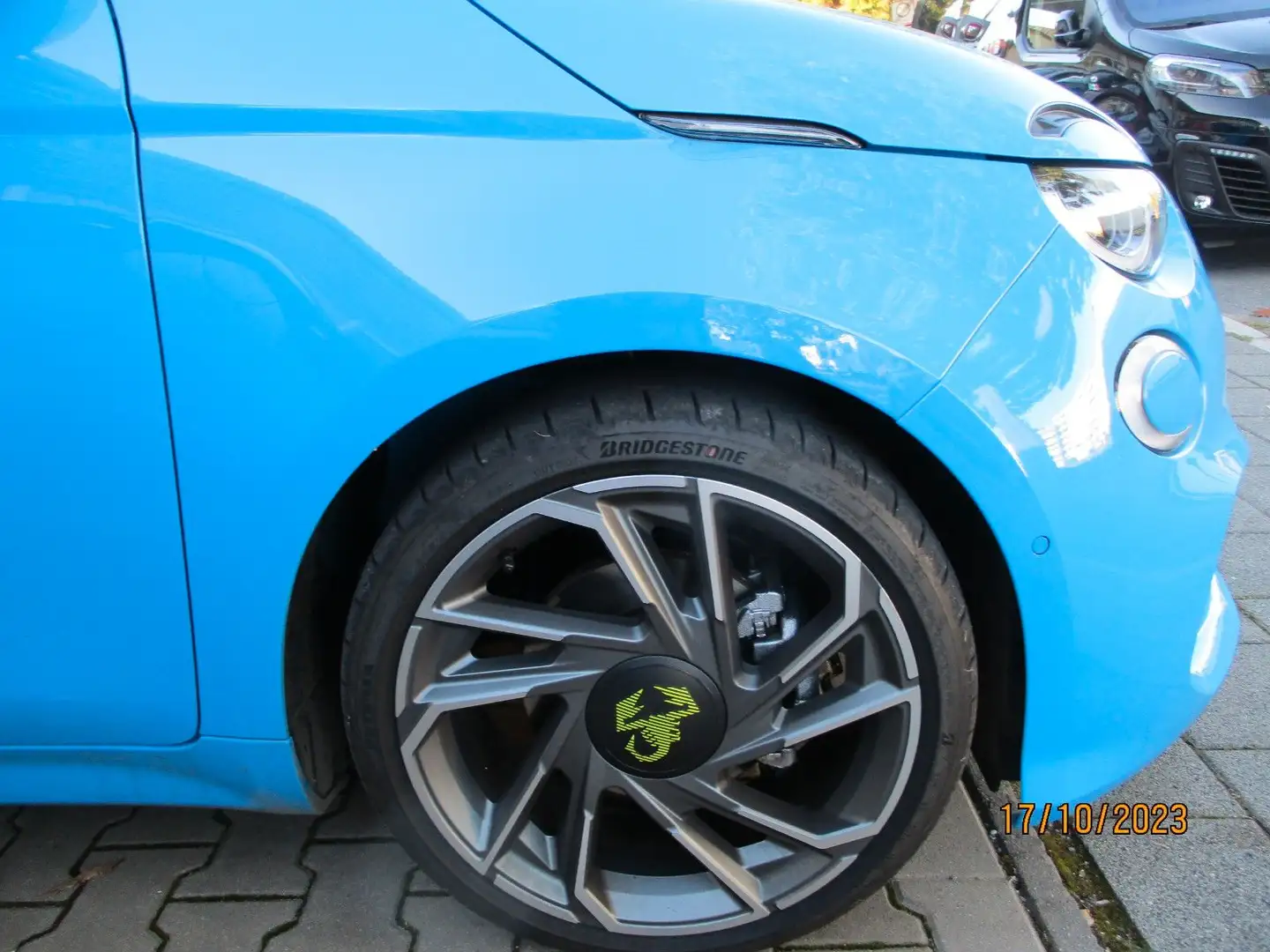Abarth 500 e Cabrio Blau - 1