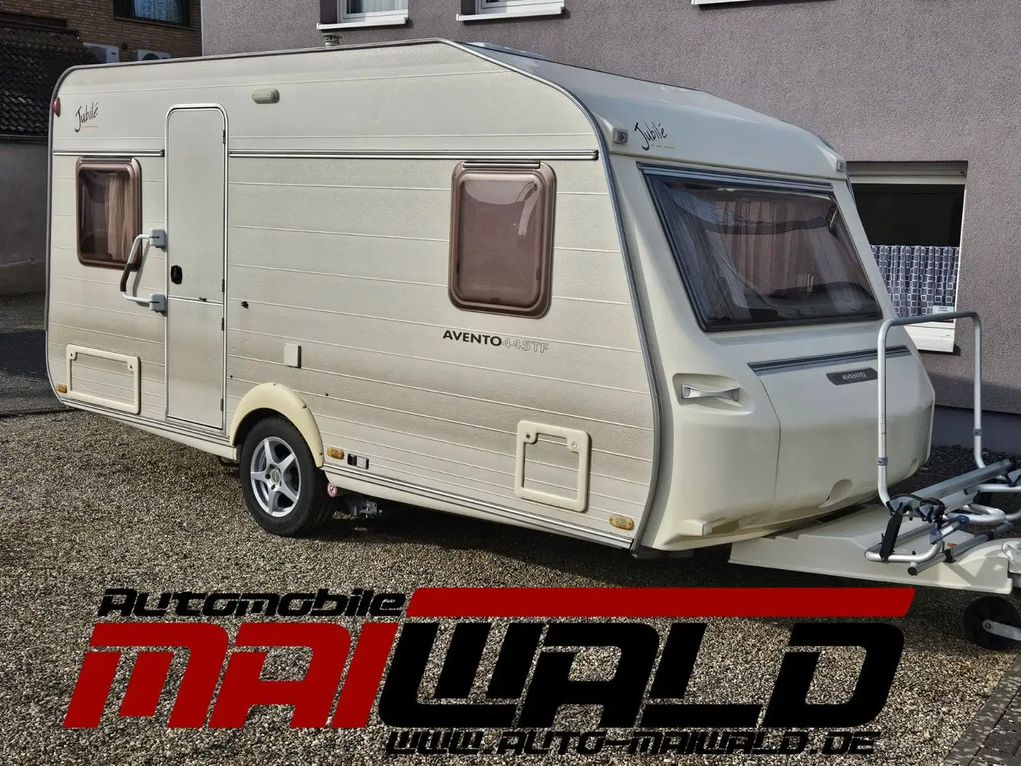 Avento 445 TF Jubile, Mover, Festbett, 100km, Fußb.Heiz - 1