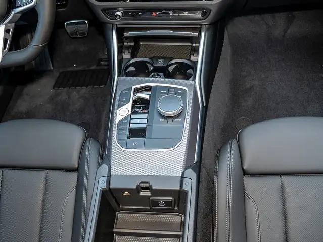 BMW 3 Series view 7