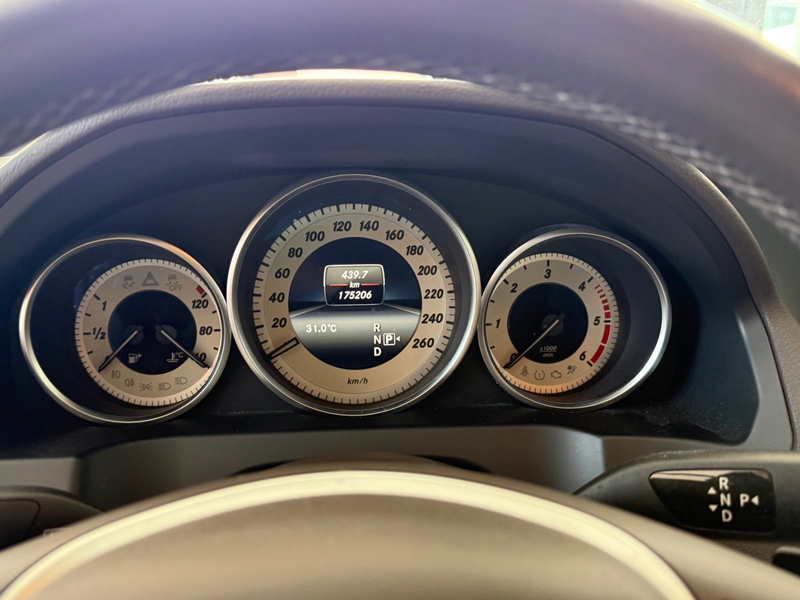 Mercedes-Benz E 350 BlueTec / d Cabrio — photo 9