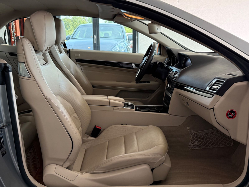 Mercedes-Benz E 350 BlueTec / d Cabrio — photo 11