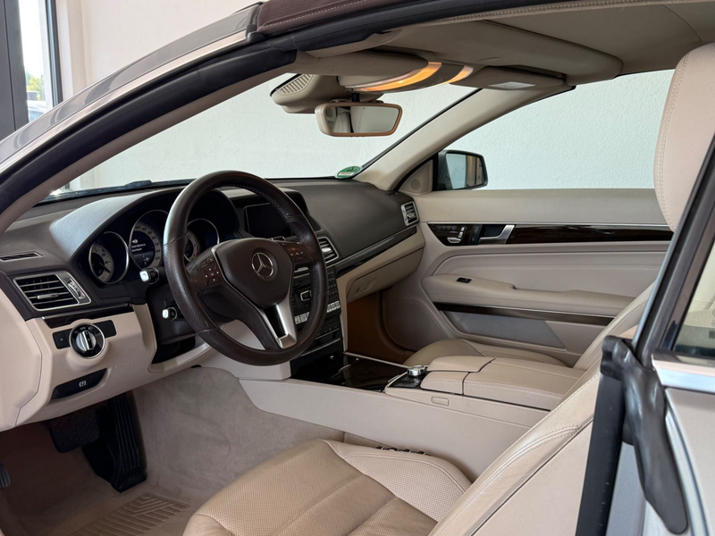 Mercedes-Benz E 350 BlueTec / d Cabrio — photo 10