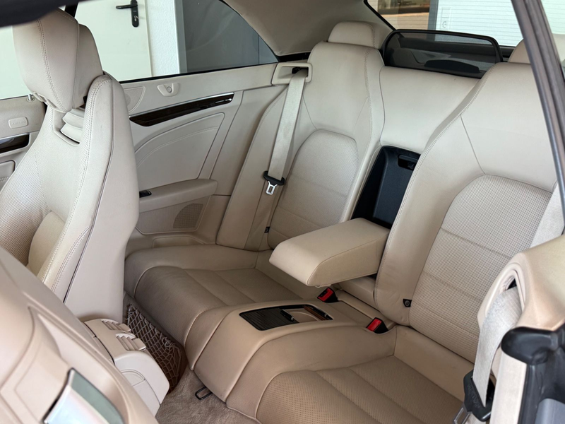 Mercedes-Benz E 350 BlueTec / d Cabrio — photo 13
