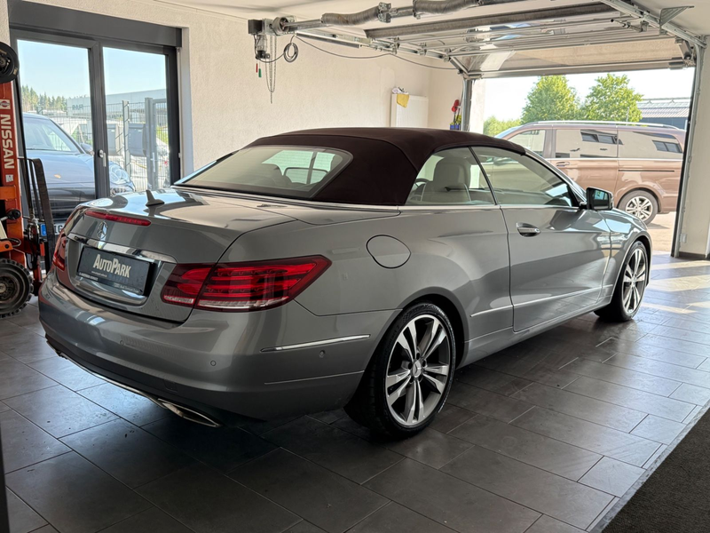 Mercedes-Benz E 350 BlueTec / d Cabrio — photo 7