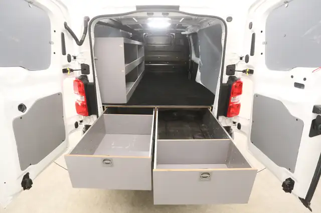 Opel Vivaro view 11