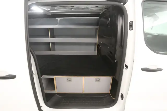 Opel Vivaro view 12