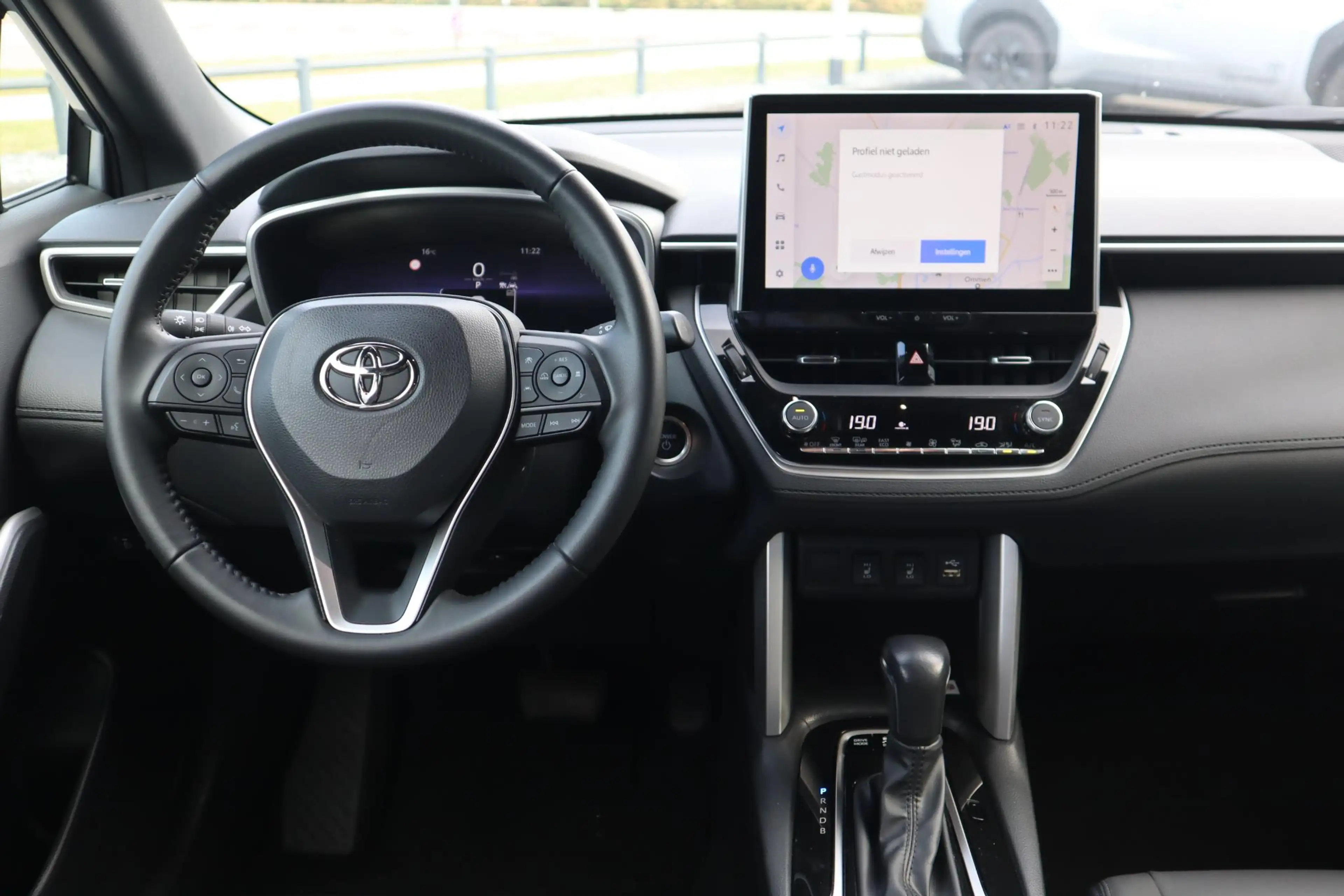 Toyota Corolla Cross 2.0 HYBRID FIRST EDITION NL-AUTO AFN-TREKHAAK BLIN — photo 20