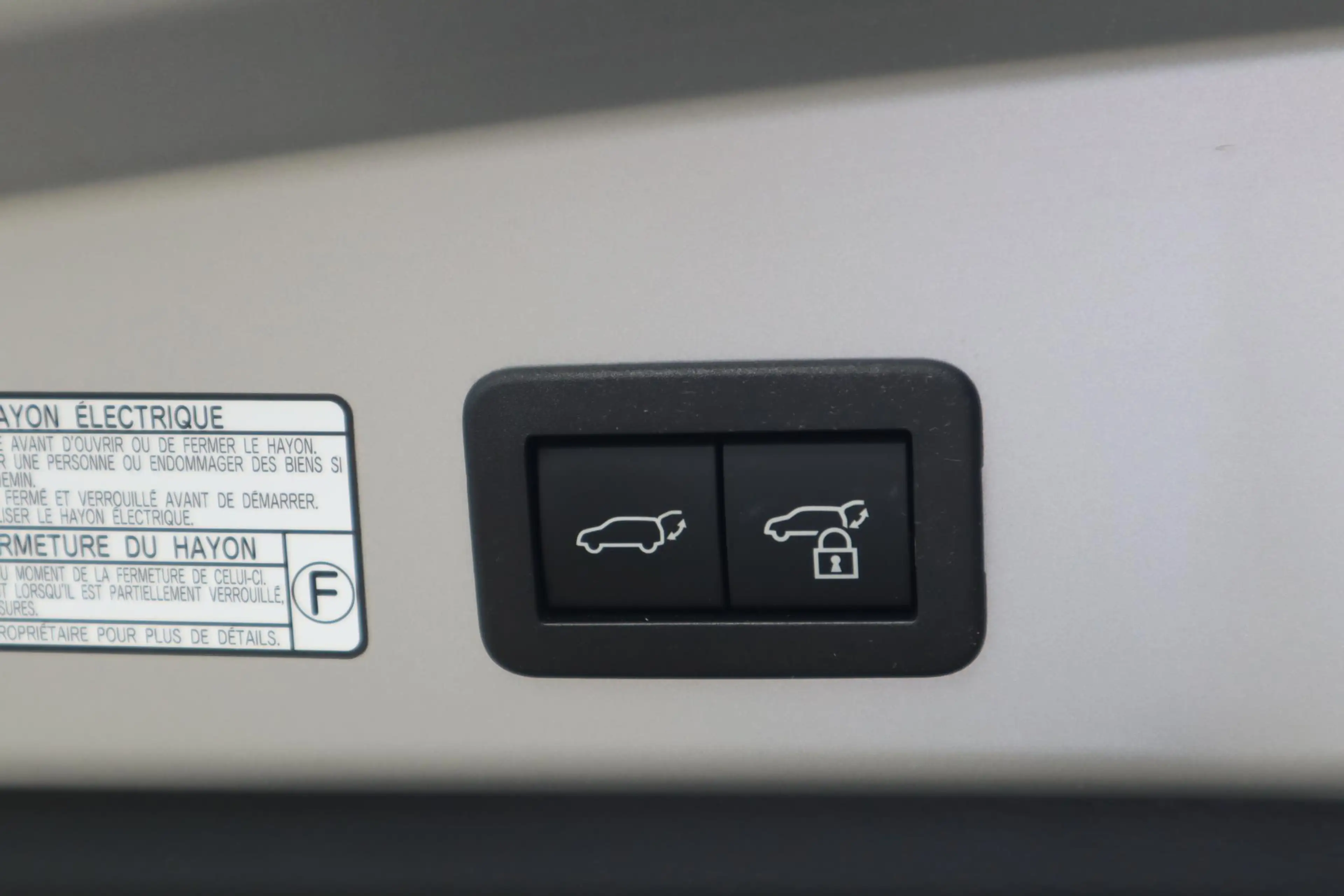 Toyota Corolla Cross 2.0 HYBRID FIRST EDITION NL-AUTO AFN-TREKHAAK BLIN — photo 8