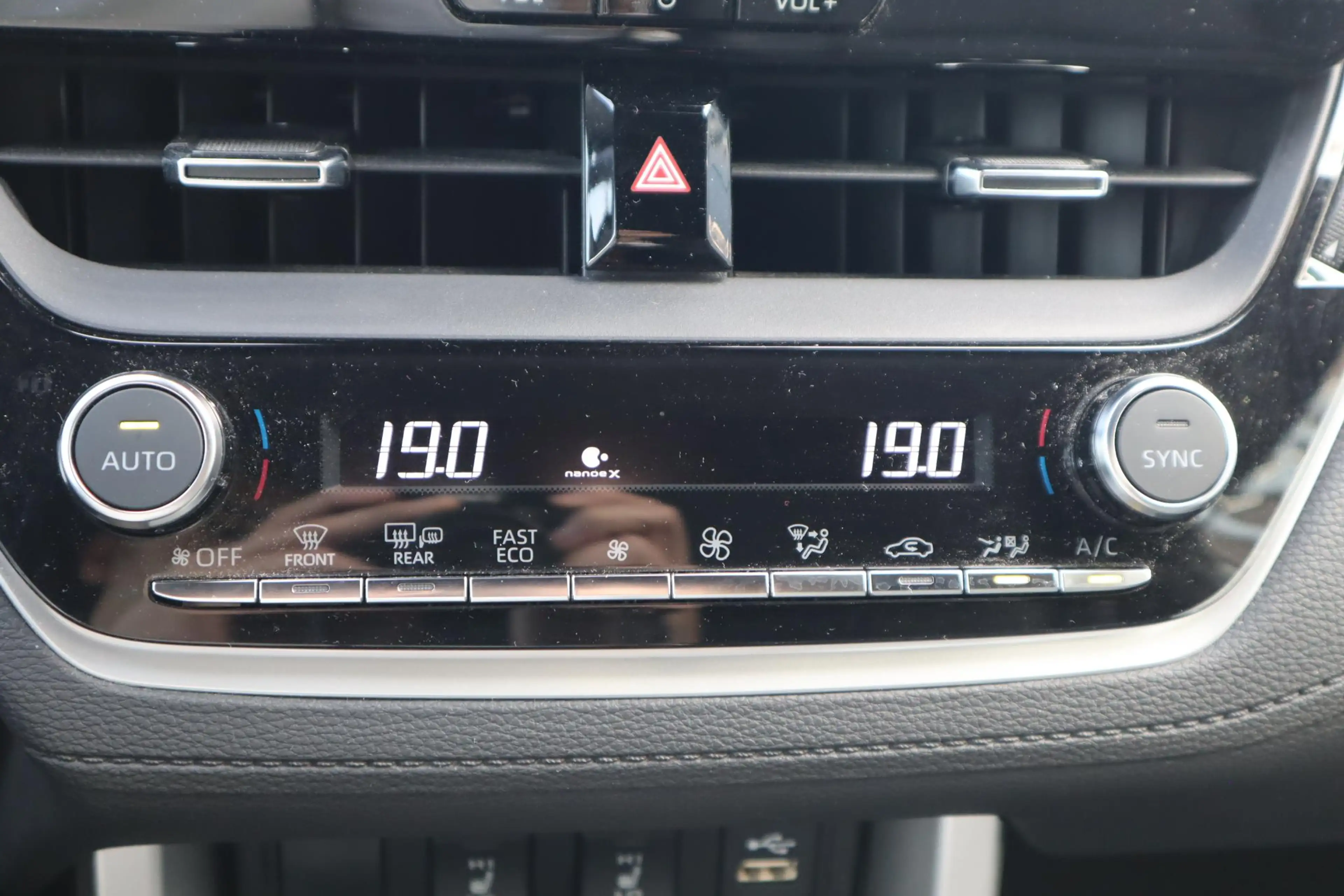 Toyota Corolla Cross 2.0 HYBRID FIRST EDITION NL-AUTO AFN-TREKHAAK BLIN — photo 37