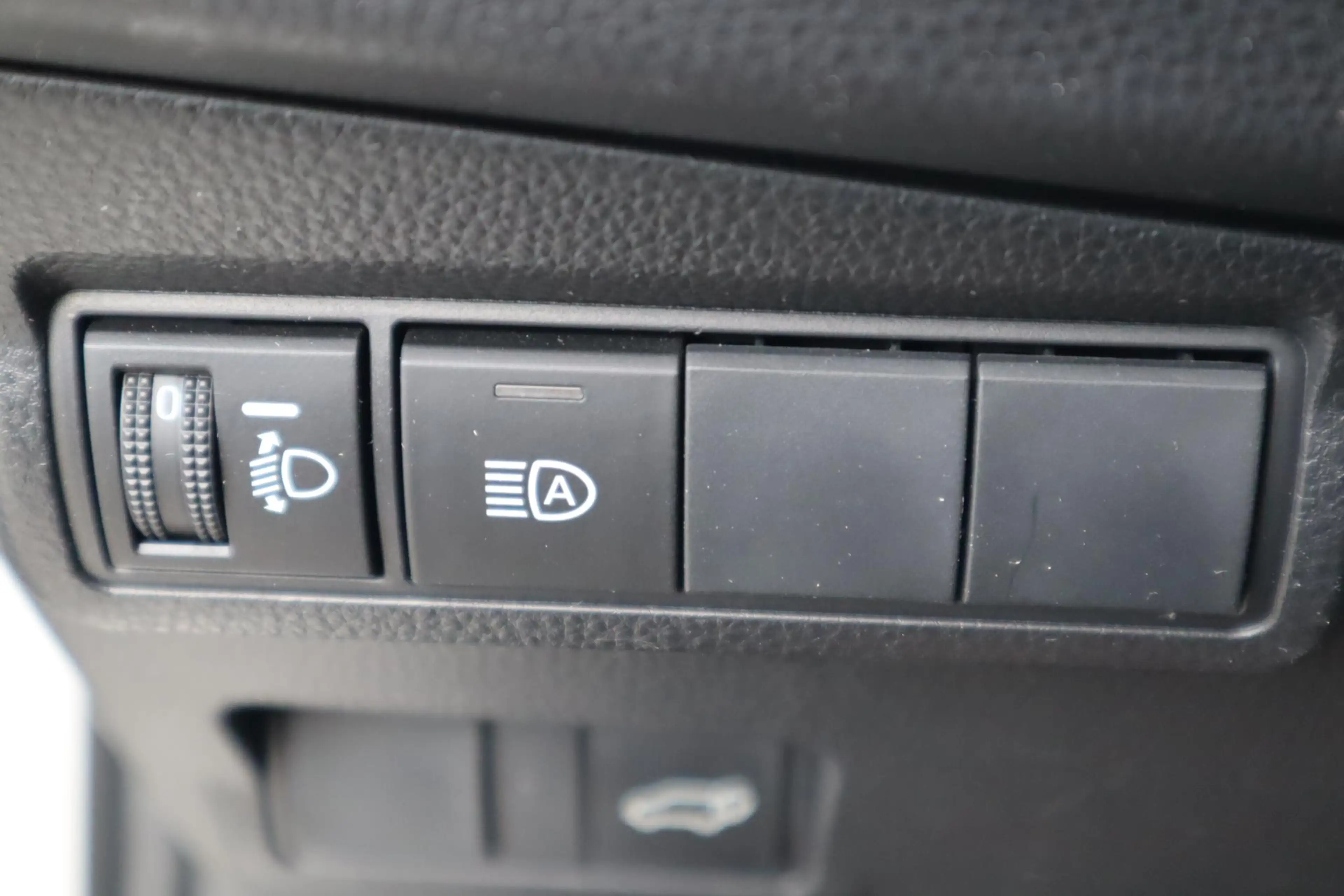 Toyota Corolla Cross 2.0 HYBRID FIRST EDITION NL-AUTO AFN-TREKHAAK BLIN — photo 24