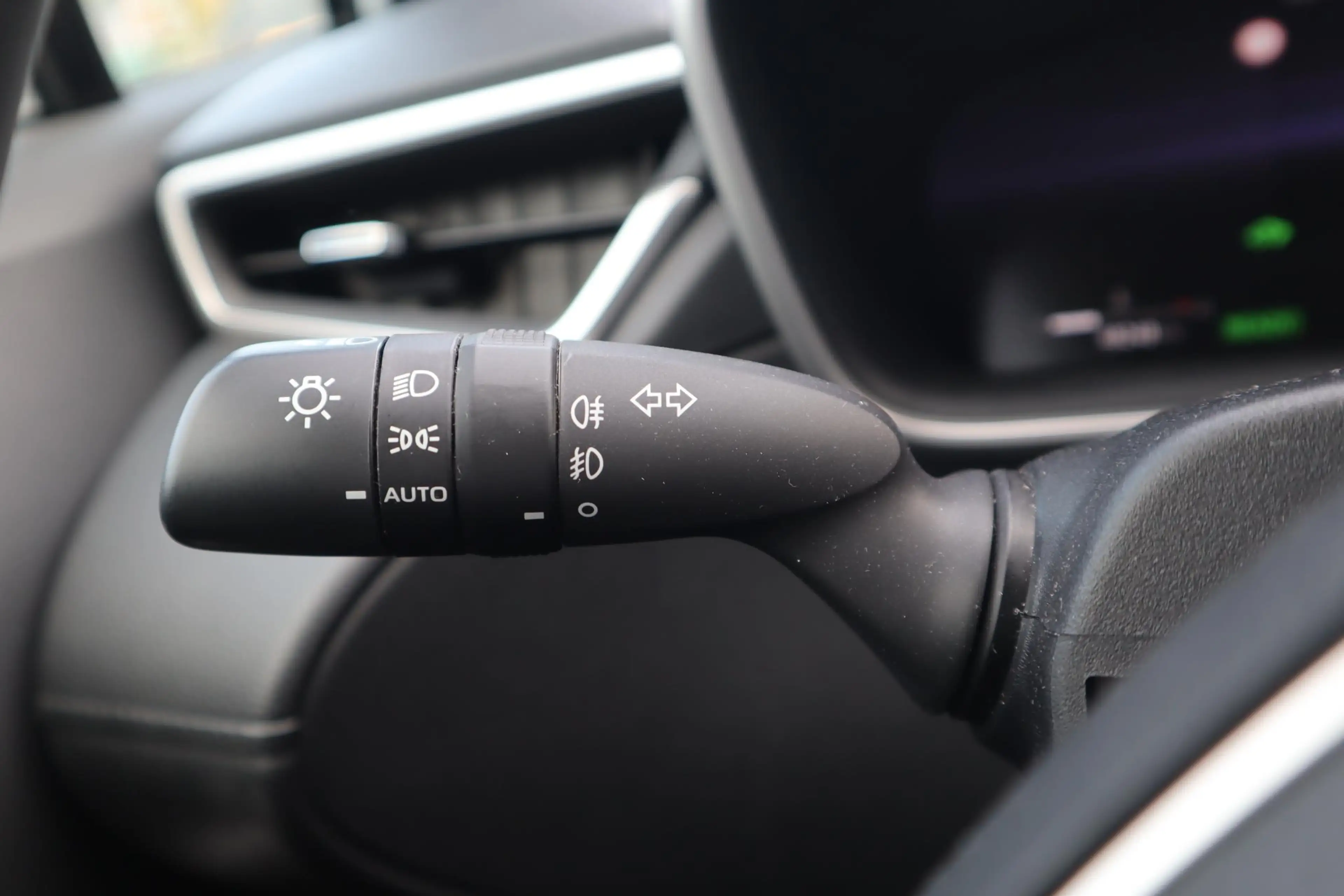 Toyota Corolla Cross 2.0 HYBRID FIRST EDITION NL-AUTO AFN-TREKHAAK BLIN — photo 28