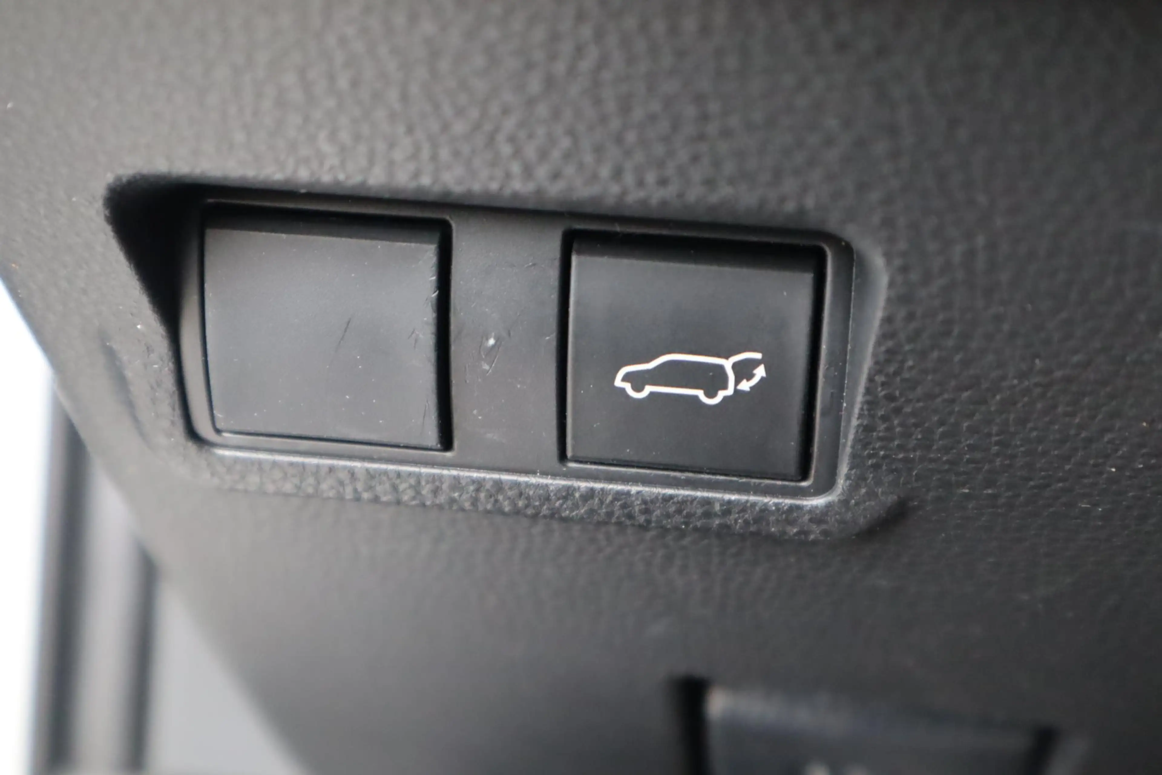 Toyota Corolla Cross 2.0 HYBRID FIRST EDITION NL-AUTO AFN-TREKHAAK BLIN — photo 25