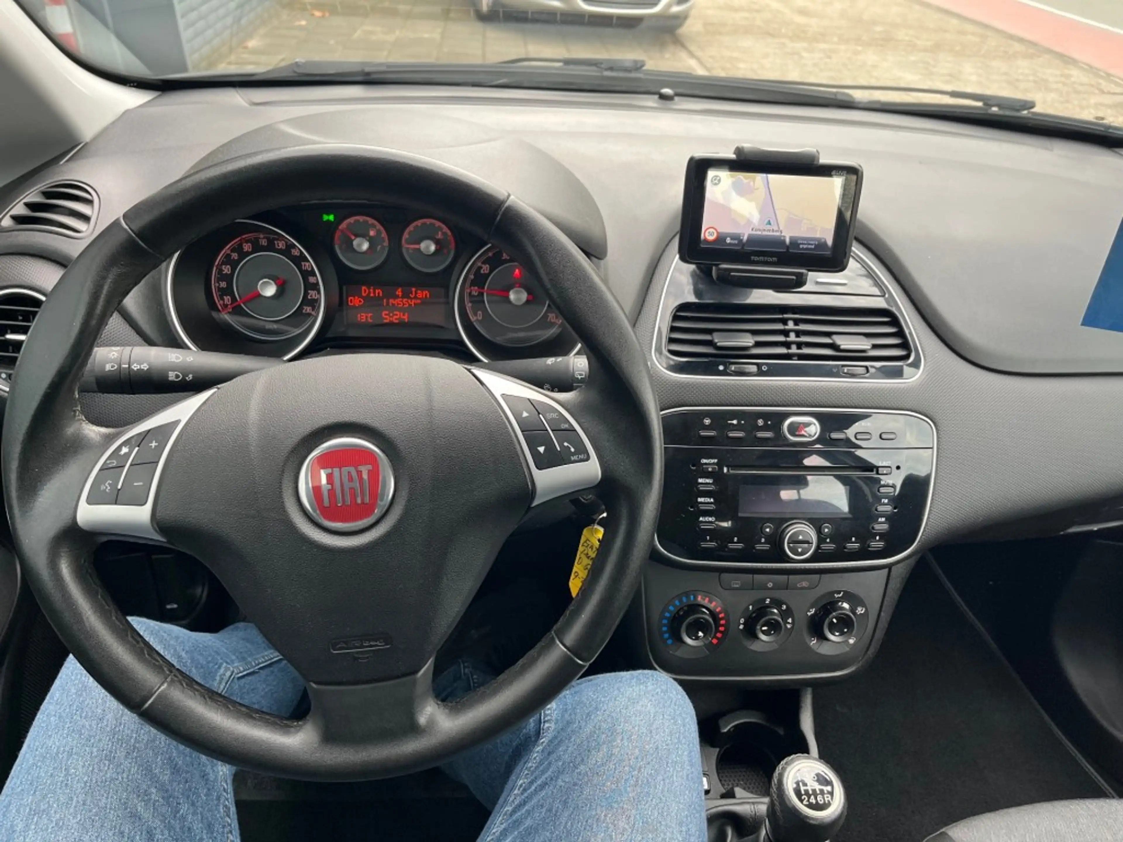 Fiat Punto 0.9 TWINAIR STREET — photo 15