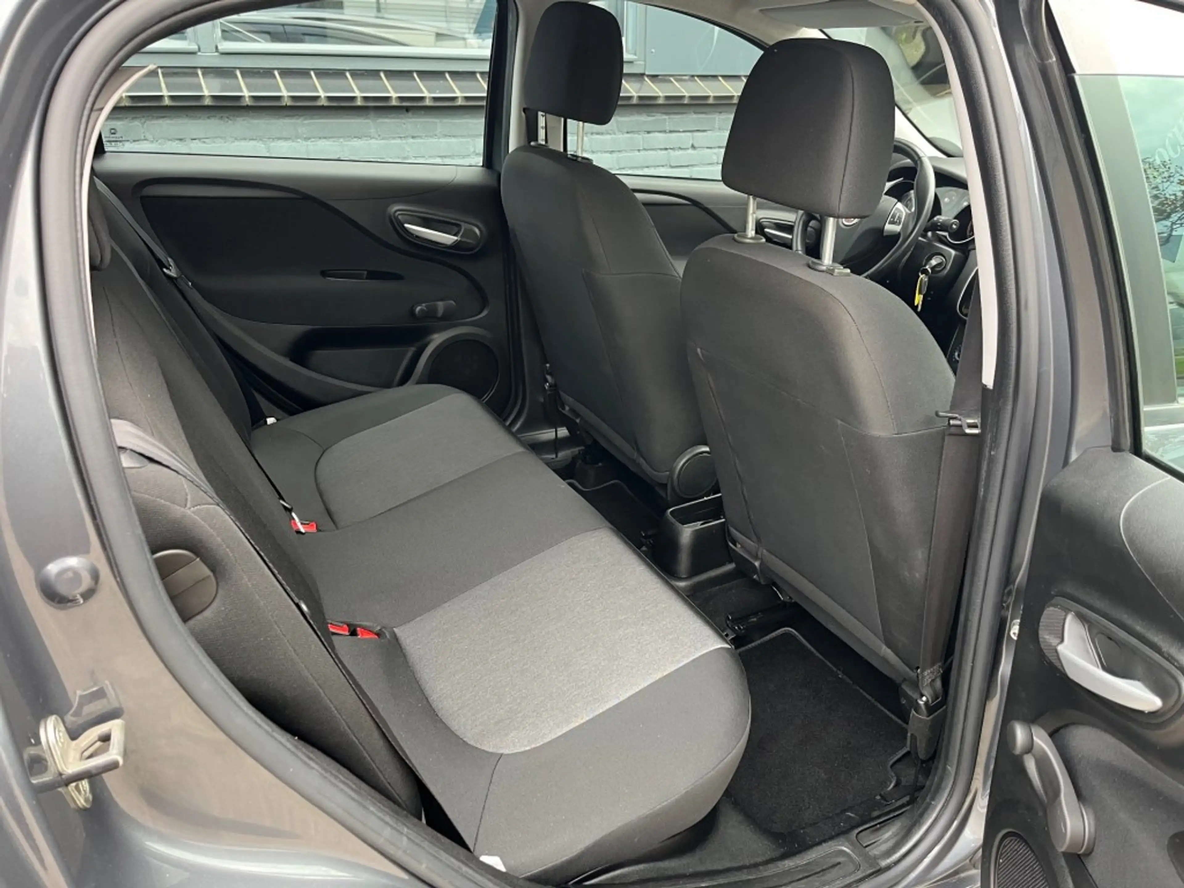Fiat Punto 0.9 TWINAIR STREET — photo 14