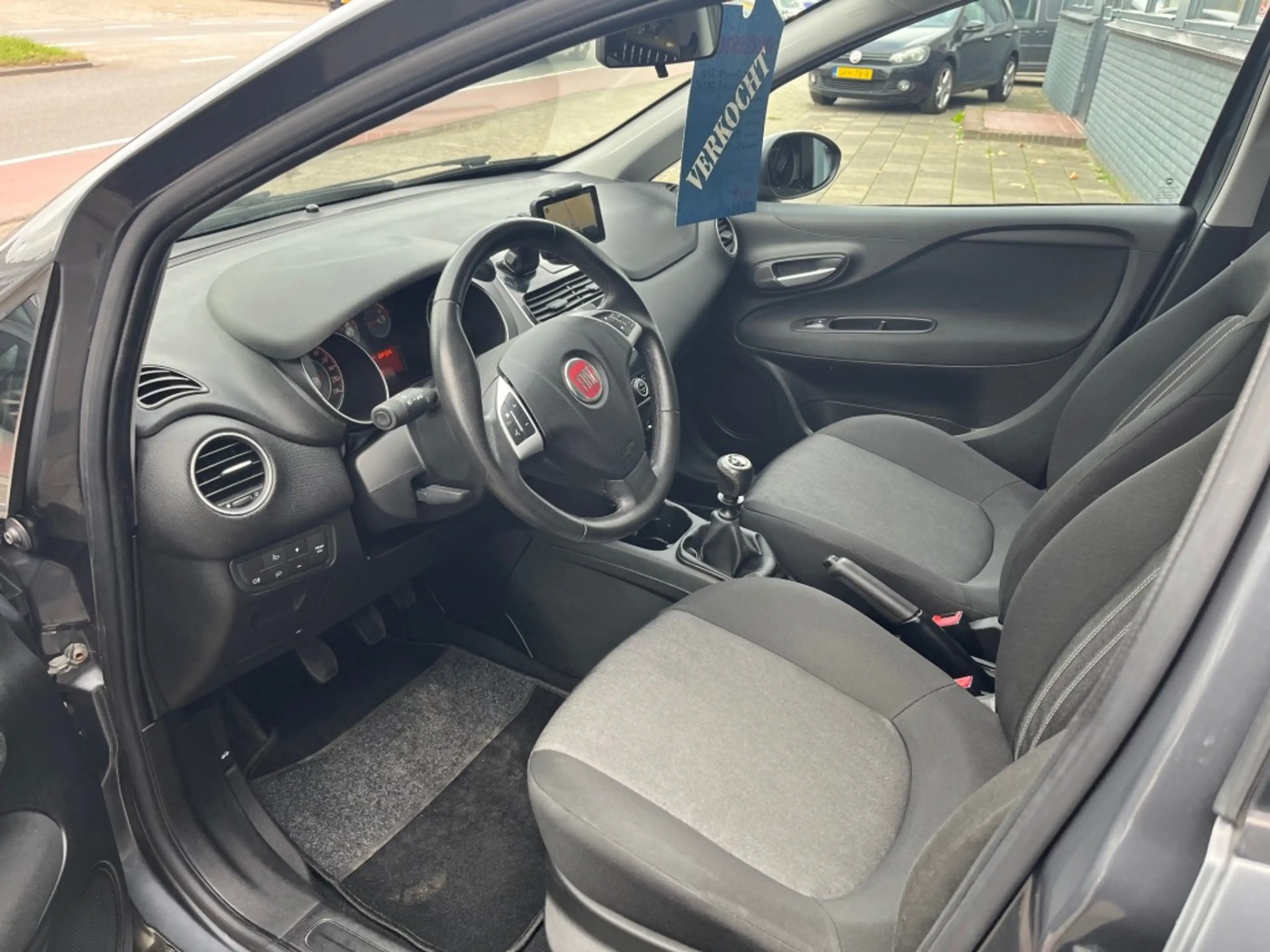 Fiat Punto 0.9 TWINAIR STREET — photo 3