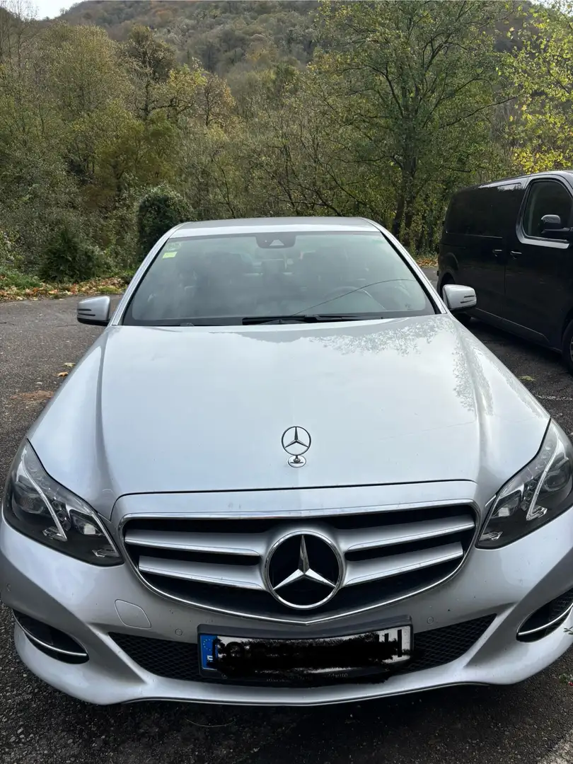 Mercedes-Benz E 220 E 220 BT Avantgarde Aut. Avantgarde Plateado - 1