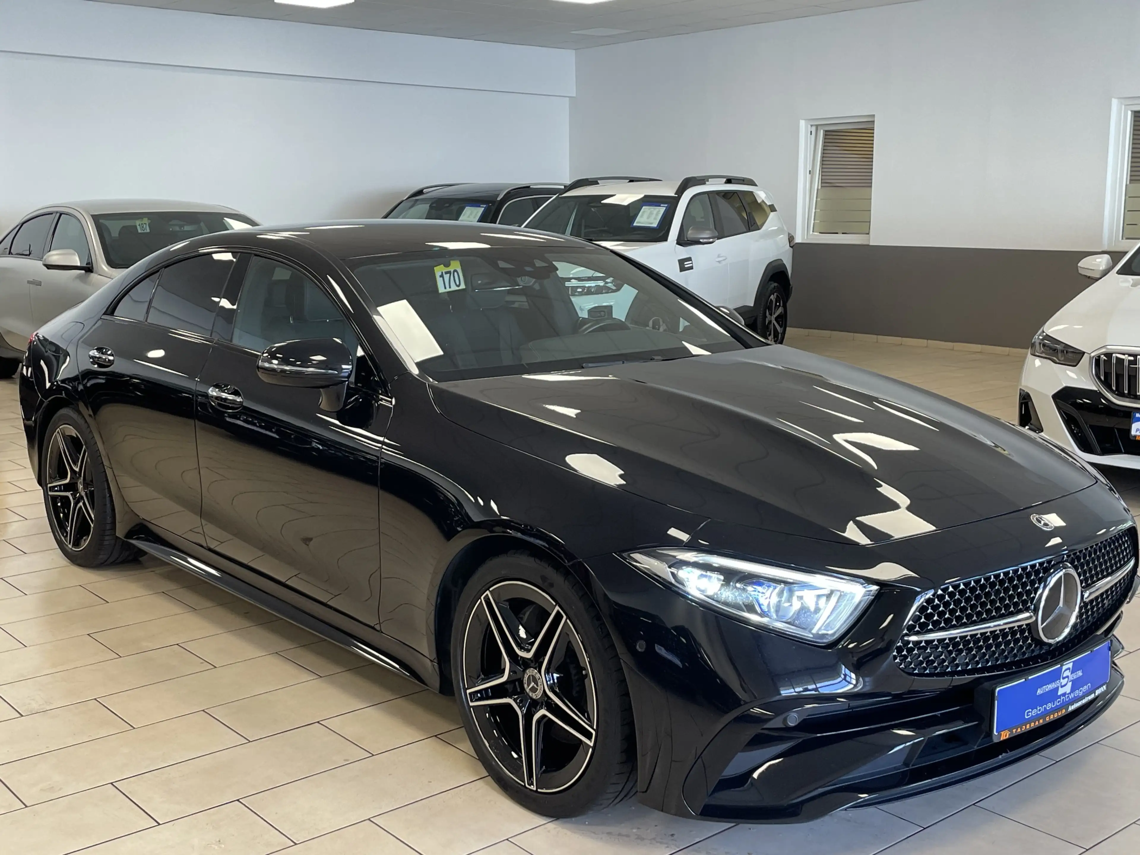 Mercedes-Benz CLS 220 AMG-Line*R-Cam*Ambiente*Leder*AHK*Navi* — photo 3