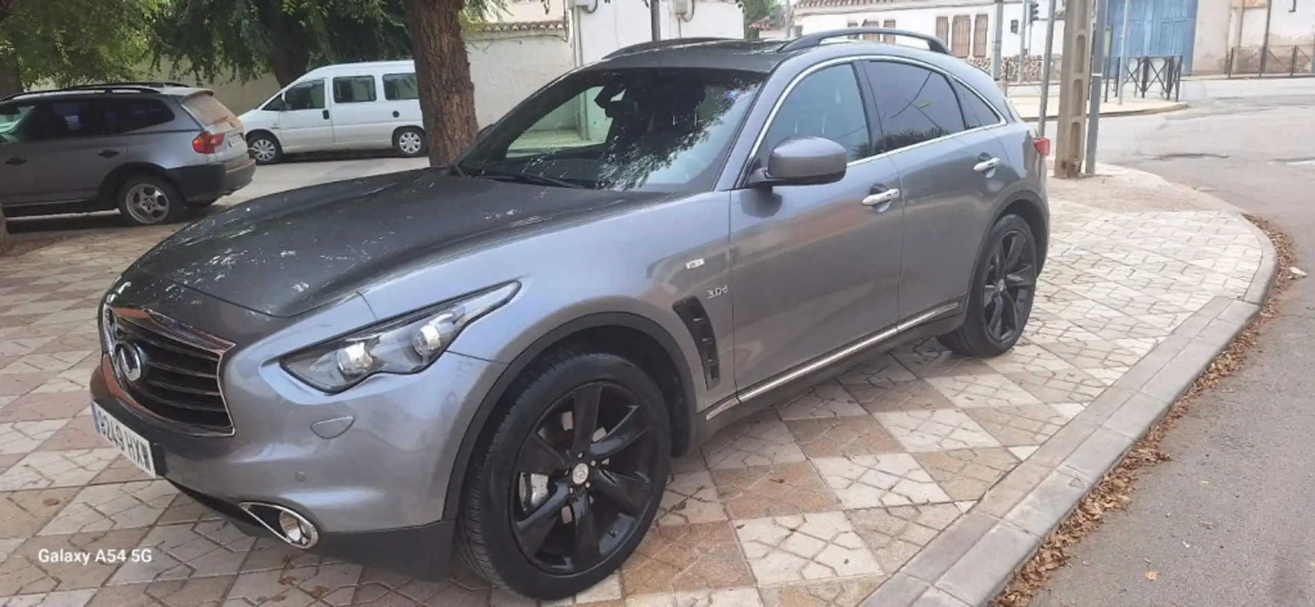 Infiniti QX70 3.0d GT Premium Aut. Marrón - 2