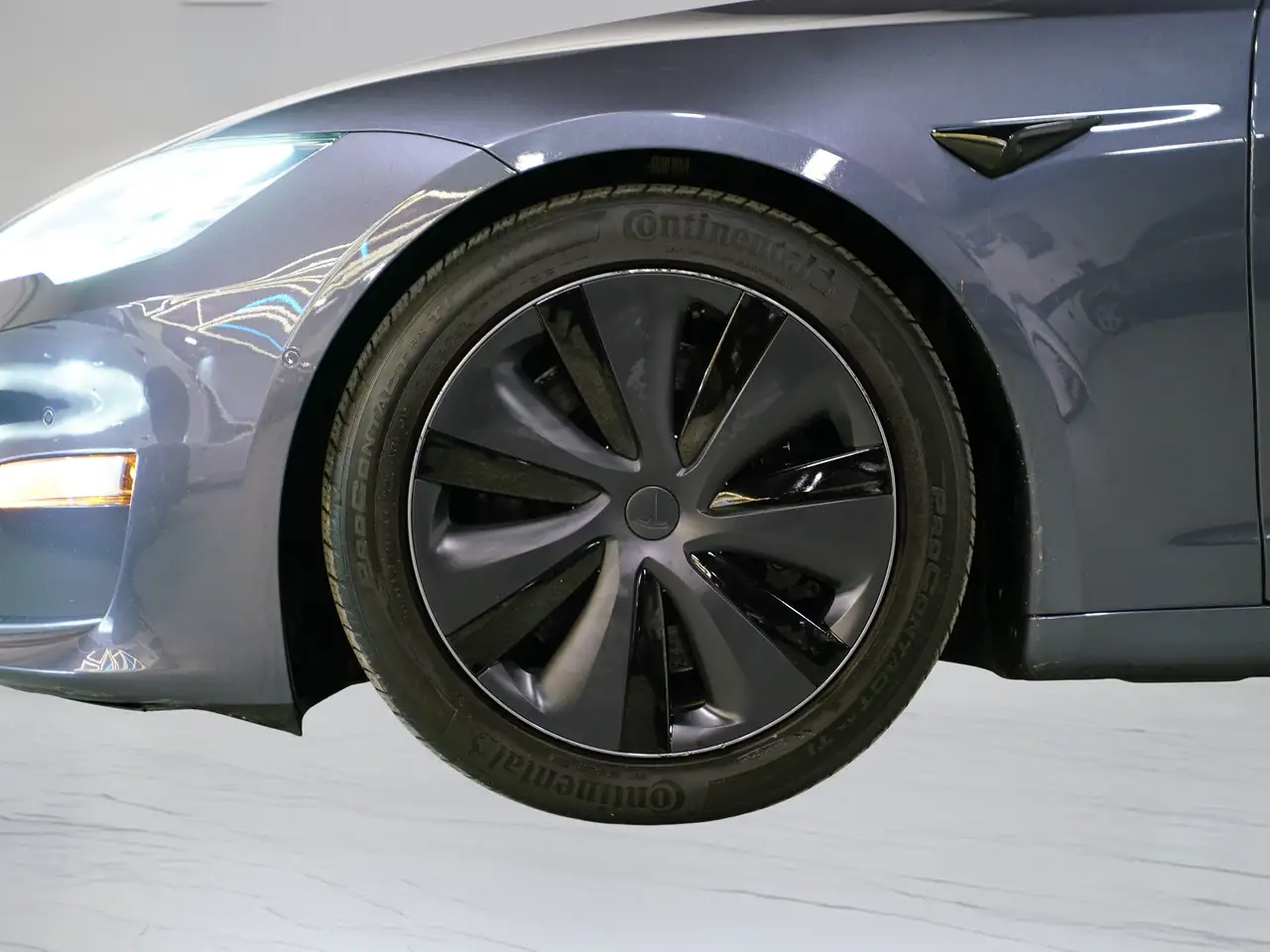 Tesla Model S снимка Tesla Model S