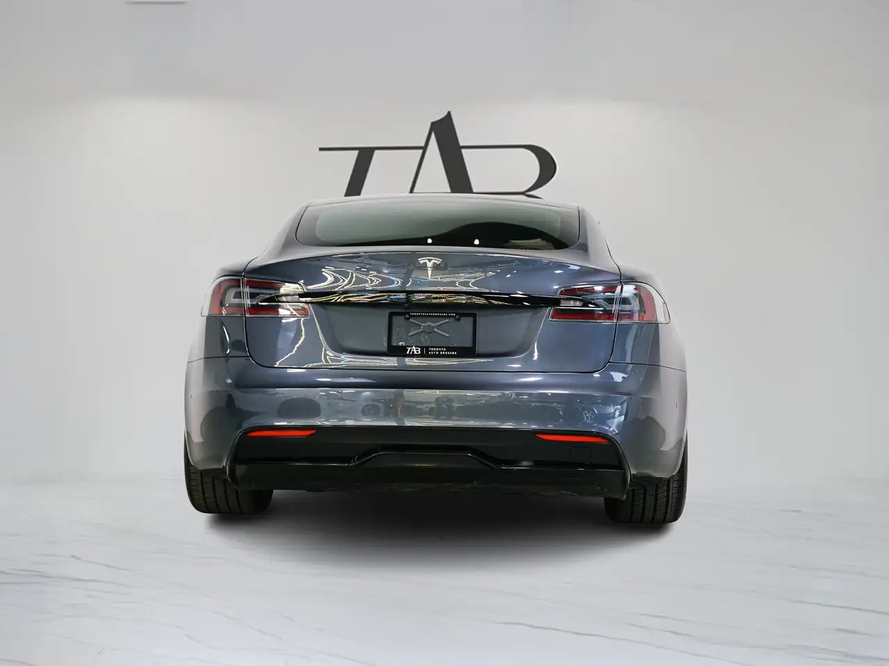 Tesla Model S снимка Tesla Model S