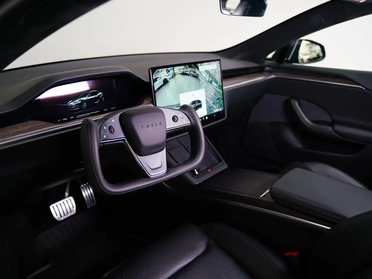 Tesla Model S снимка Tesla Model S
