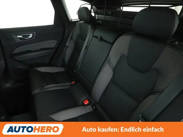 Volvo XC60 view 14