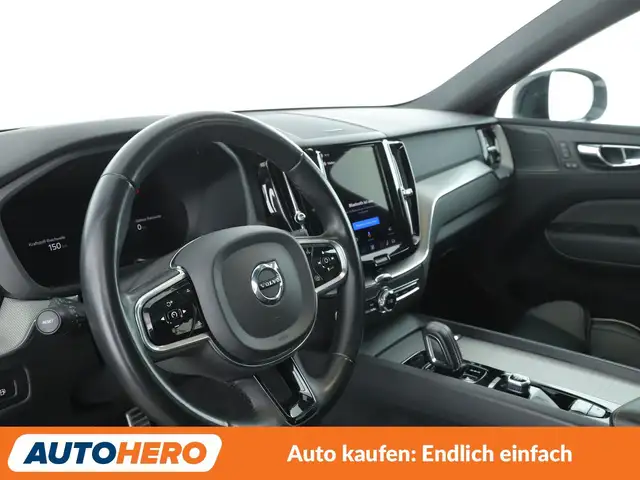 Volvo XC60 view 11