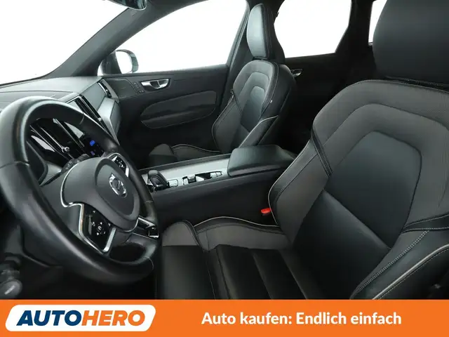 Volvo XC60 view 10