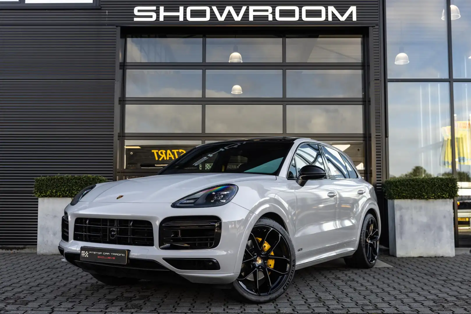 Porsche Cayenne 3.0 E-Hybrid, Sport Design, Capristo Uitlaat, 22 i Gris - 2