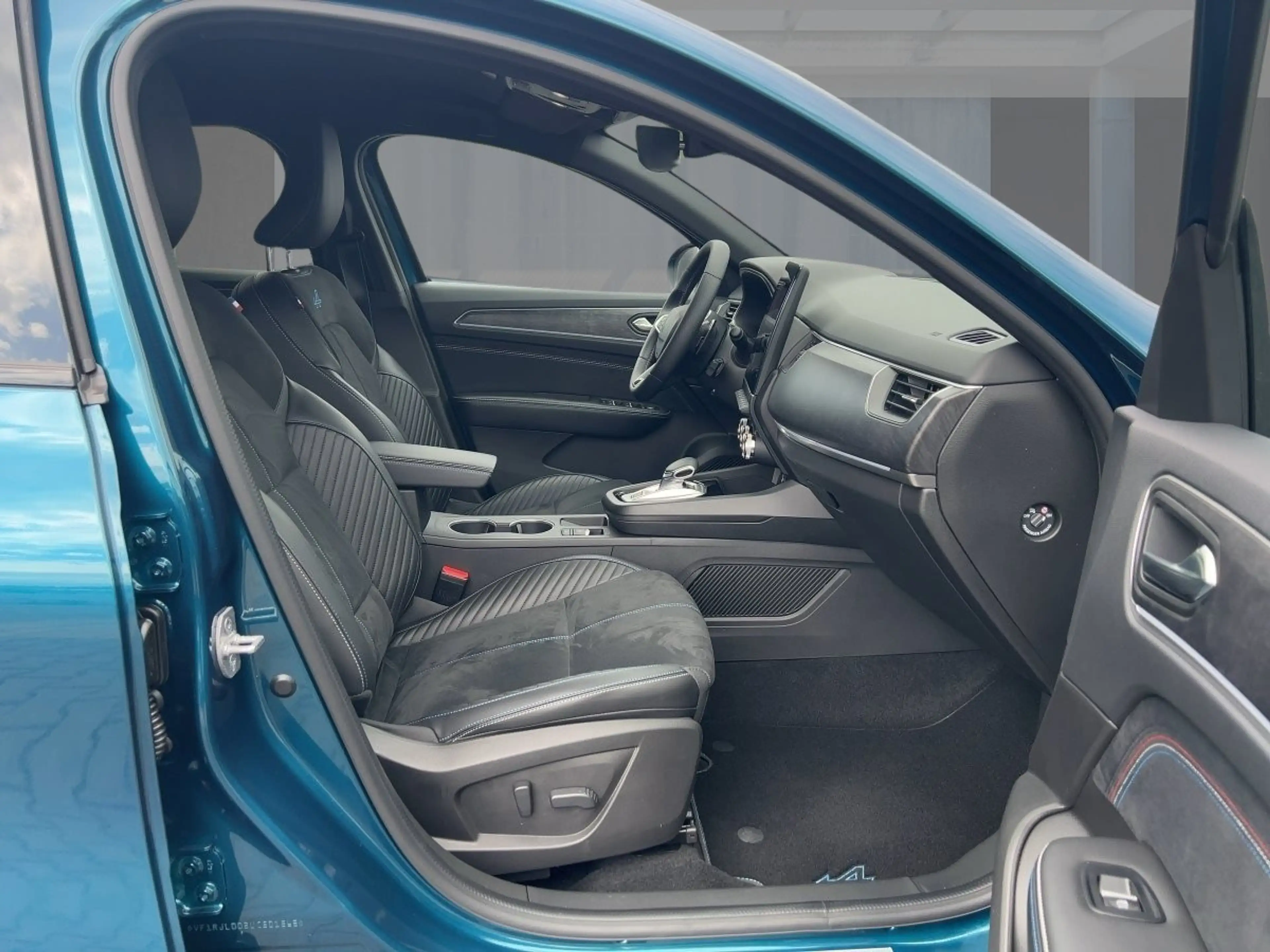 Renault Arkana ESRIT ALPINE Mild Hybrid 160 EDC BOSE Sound — photo 8