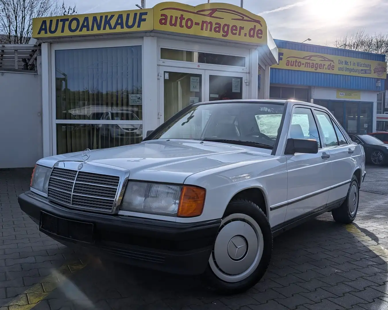 Mercedes-Benz 190 E 2.6*Aut.*Temp*SD*H-Zul*Top*Rentner*NOTE 1-* Weiß - 1