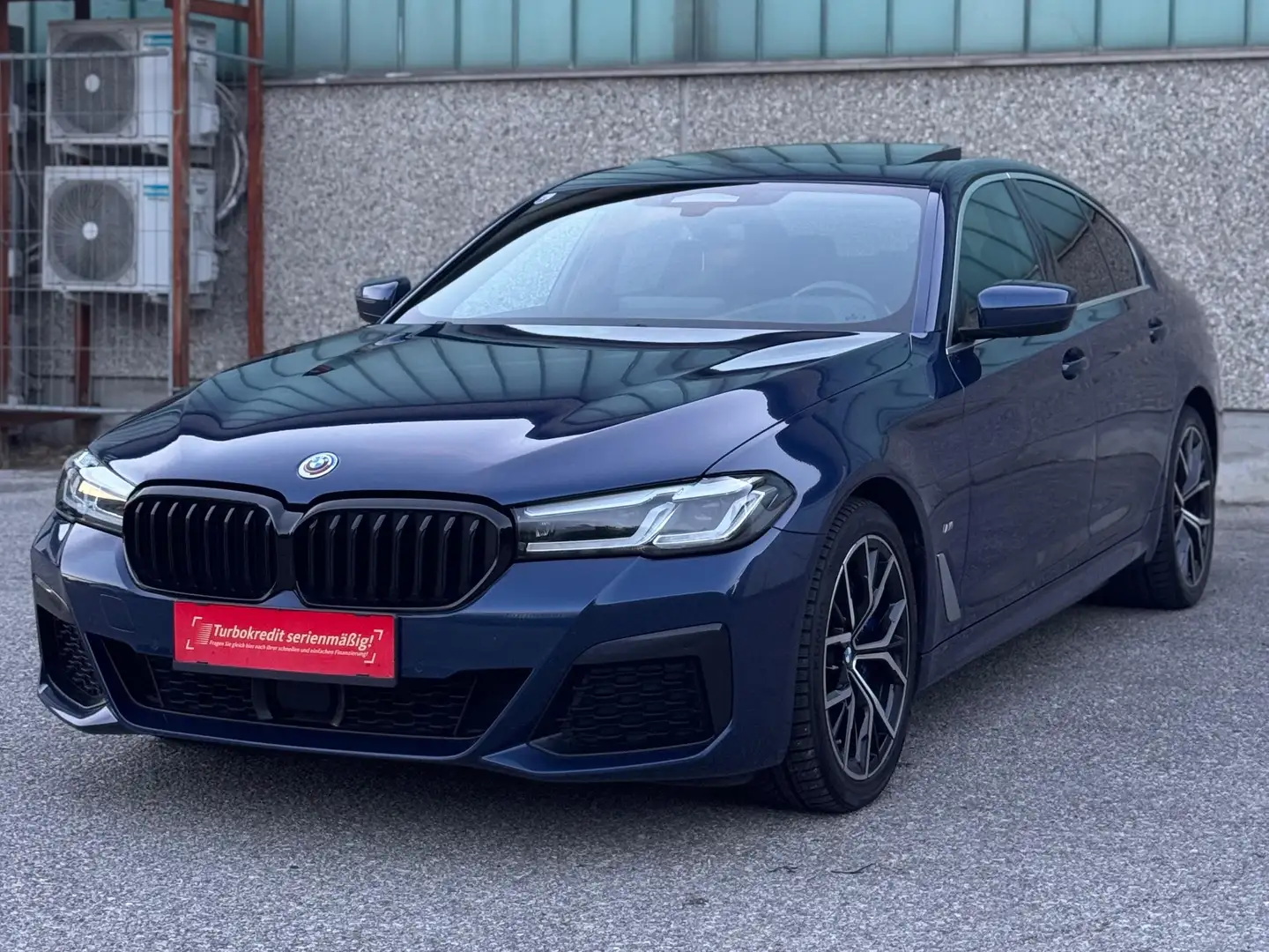 BMW 520 520 d xDrive M Sport Blau - 2