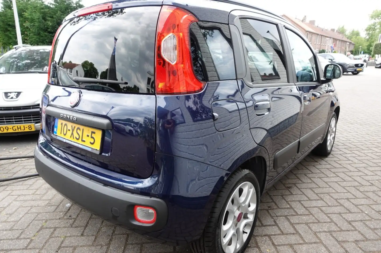 Fiat Panda 0.9 TWINAIR SEMPRE AUTOMAAT 5 PERSOONS Blauw - 2