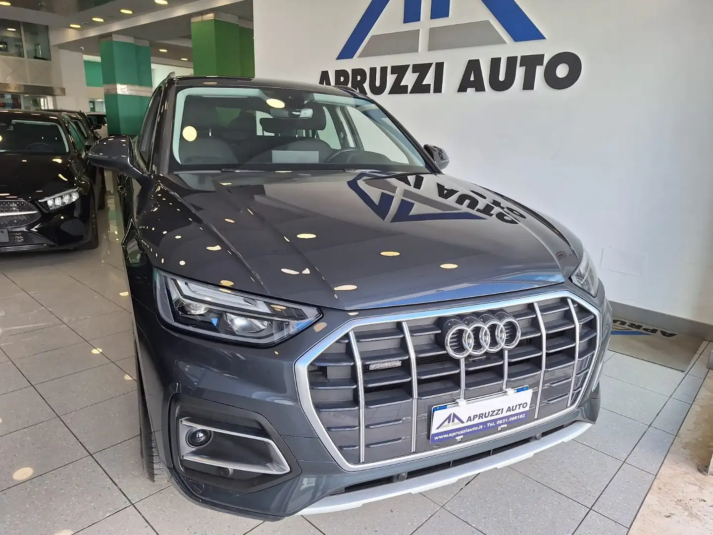 Audi Q5 Q5 40 2.0 tdi mhev 12V Busin. Advan. quattro s-tr. Grigio - 1