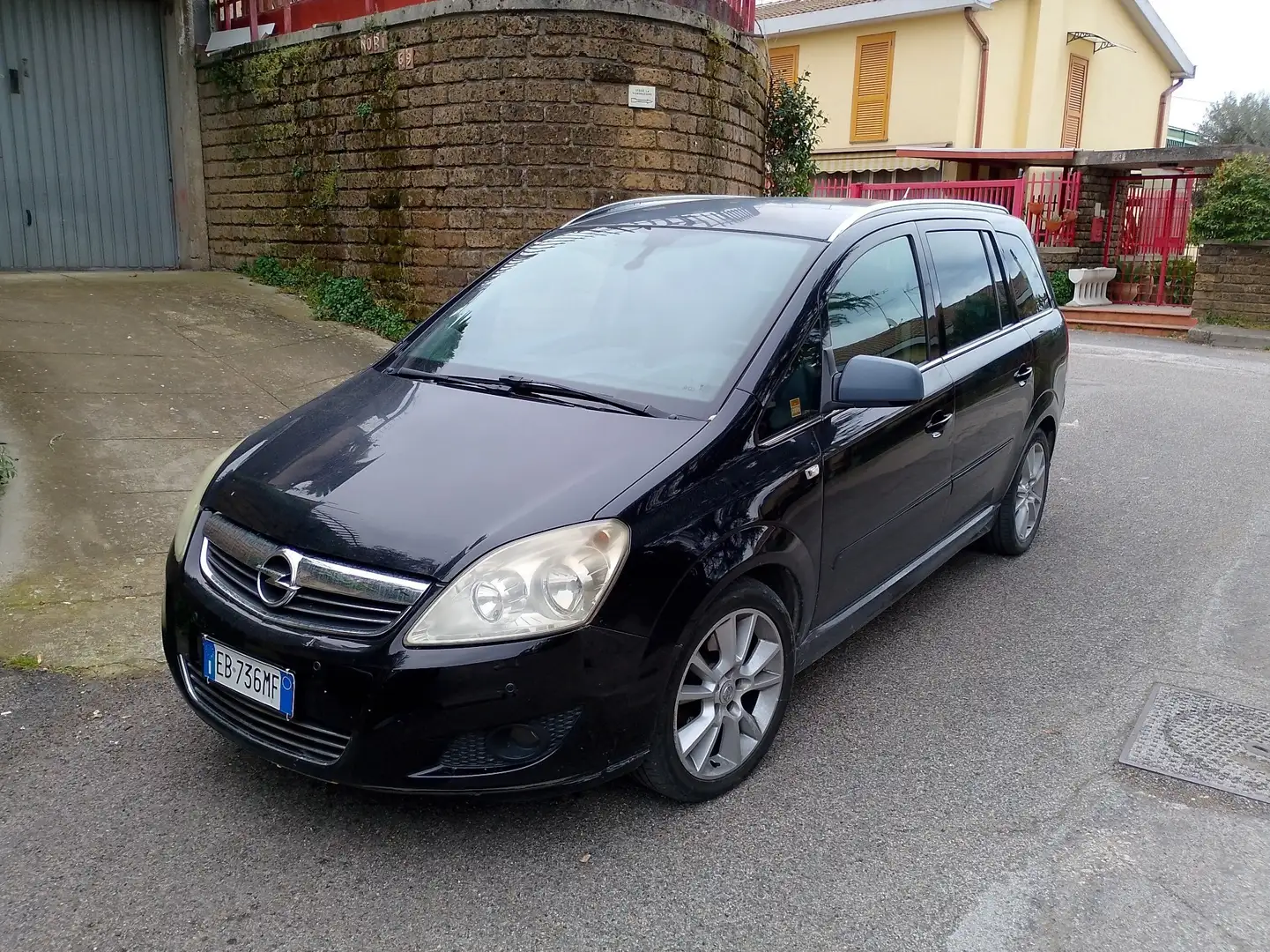 Opel Zafira 1.7 tdi Cosmo 125cv fap - 1