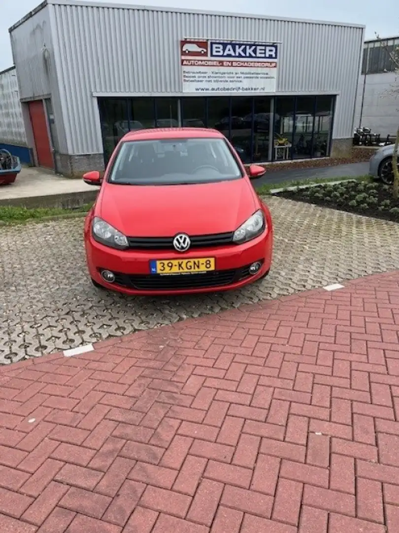 Volkswagen Golf 1.4 TSI Trendline Rojo - 1