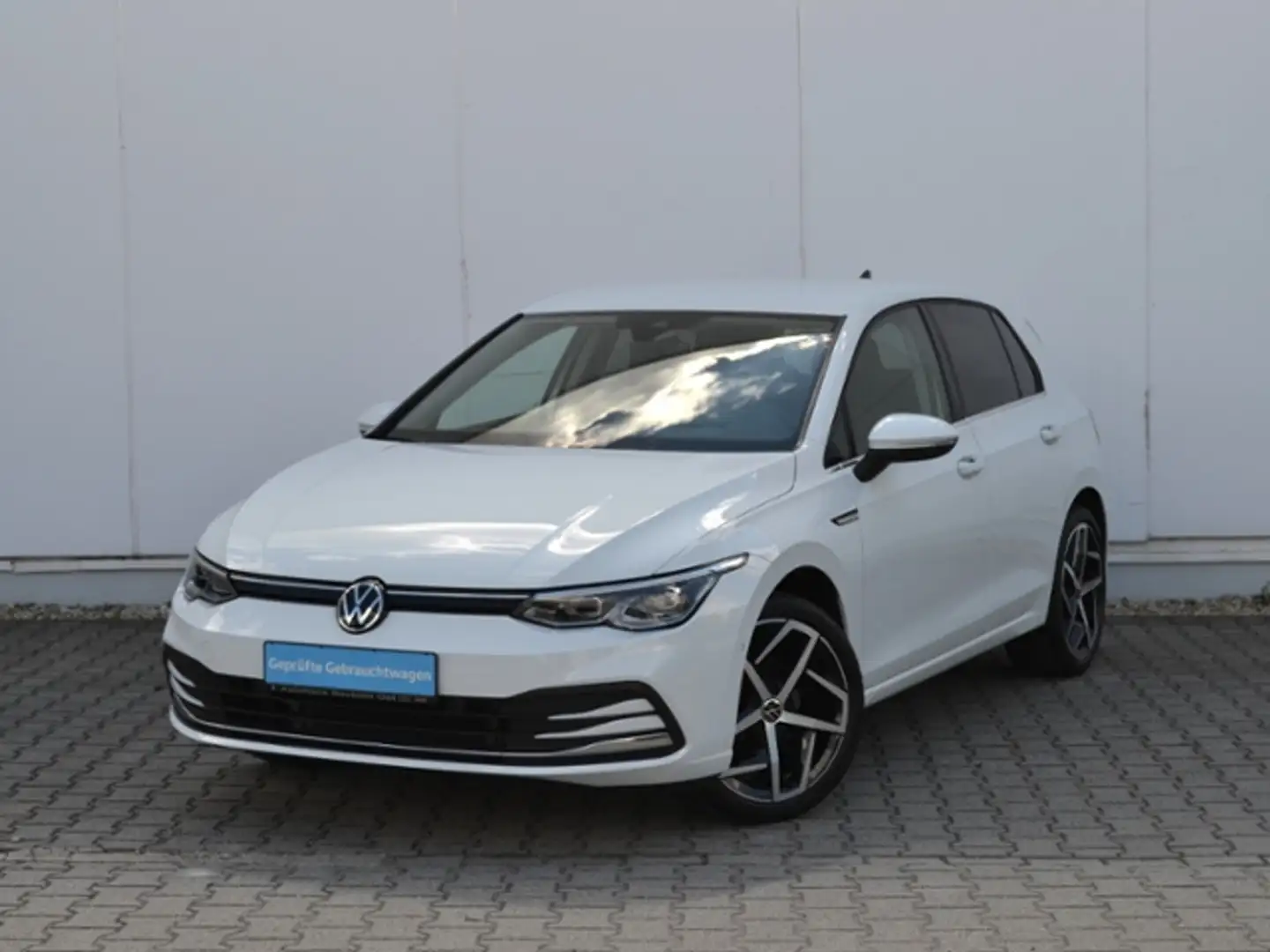 Volkswagen Golf VIII 1.5 TSI Style LED/18-ZOLL/NAVI-PRO+VZE/KOMFO Weiß - 2