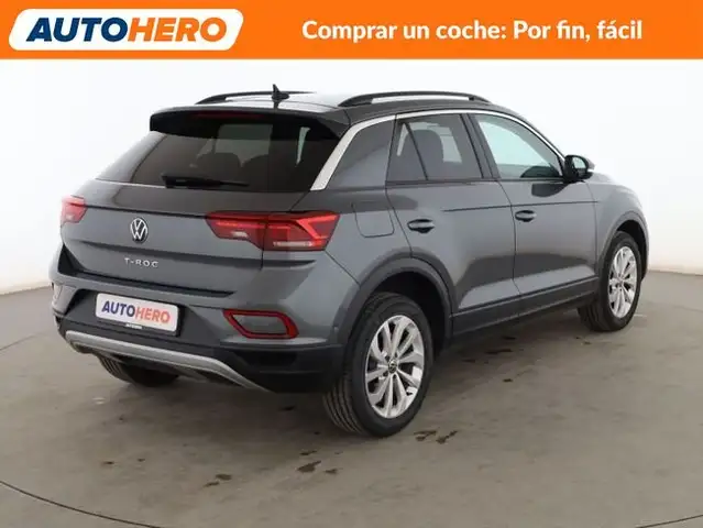 Volkswagen T-Roc view 6
