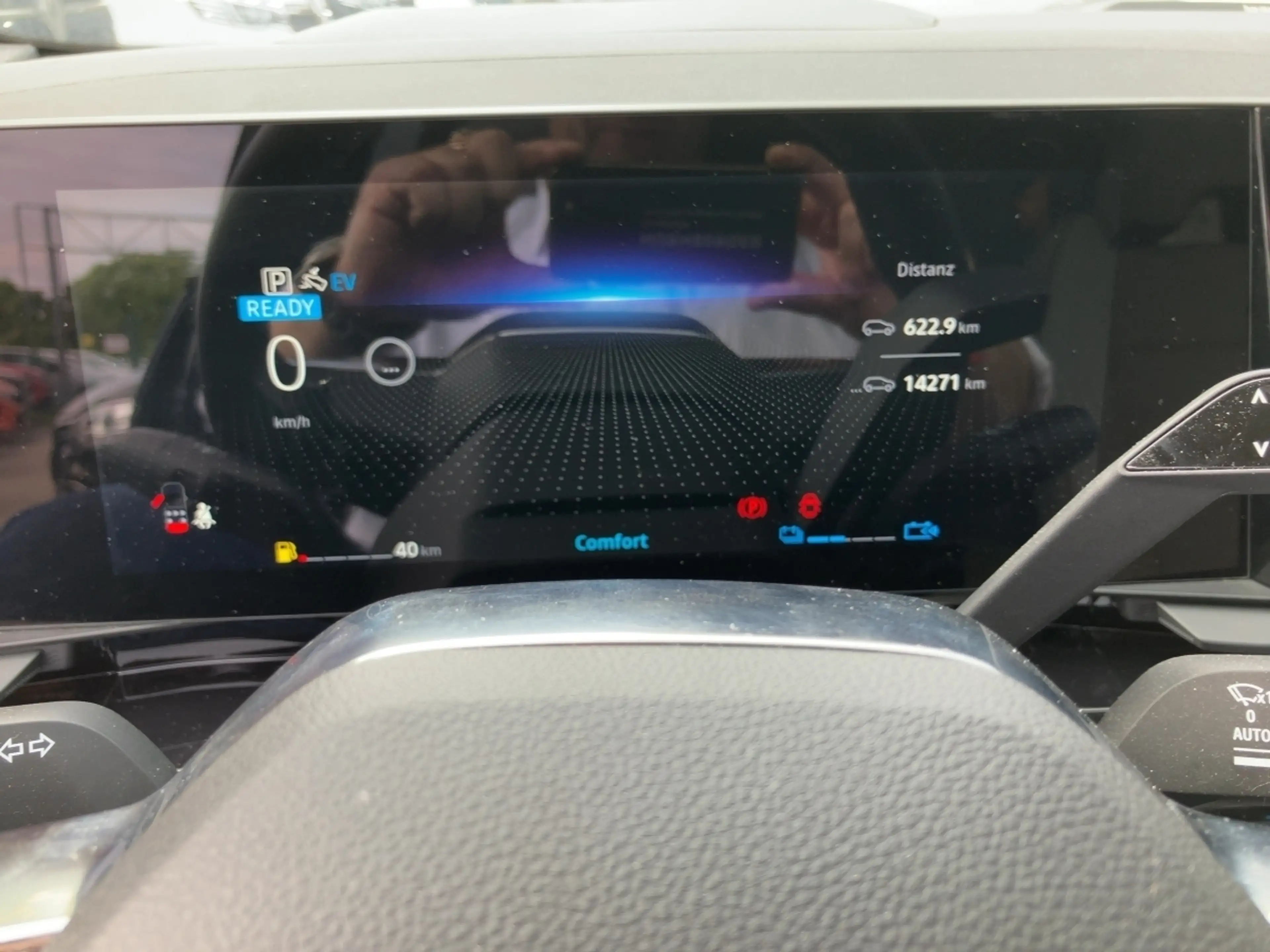 Renault Espace IV 1.2 E-TECH Hybrid 200 ICONIC 7-Sitzer — photo 14
