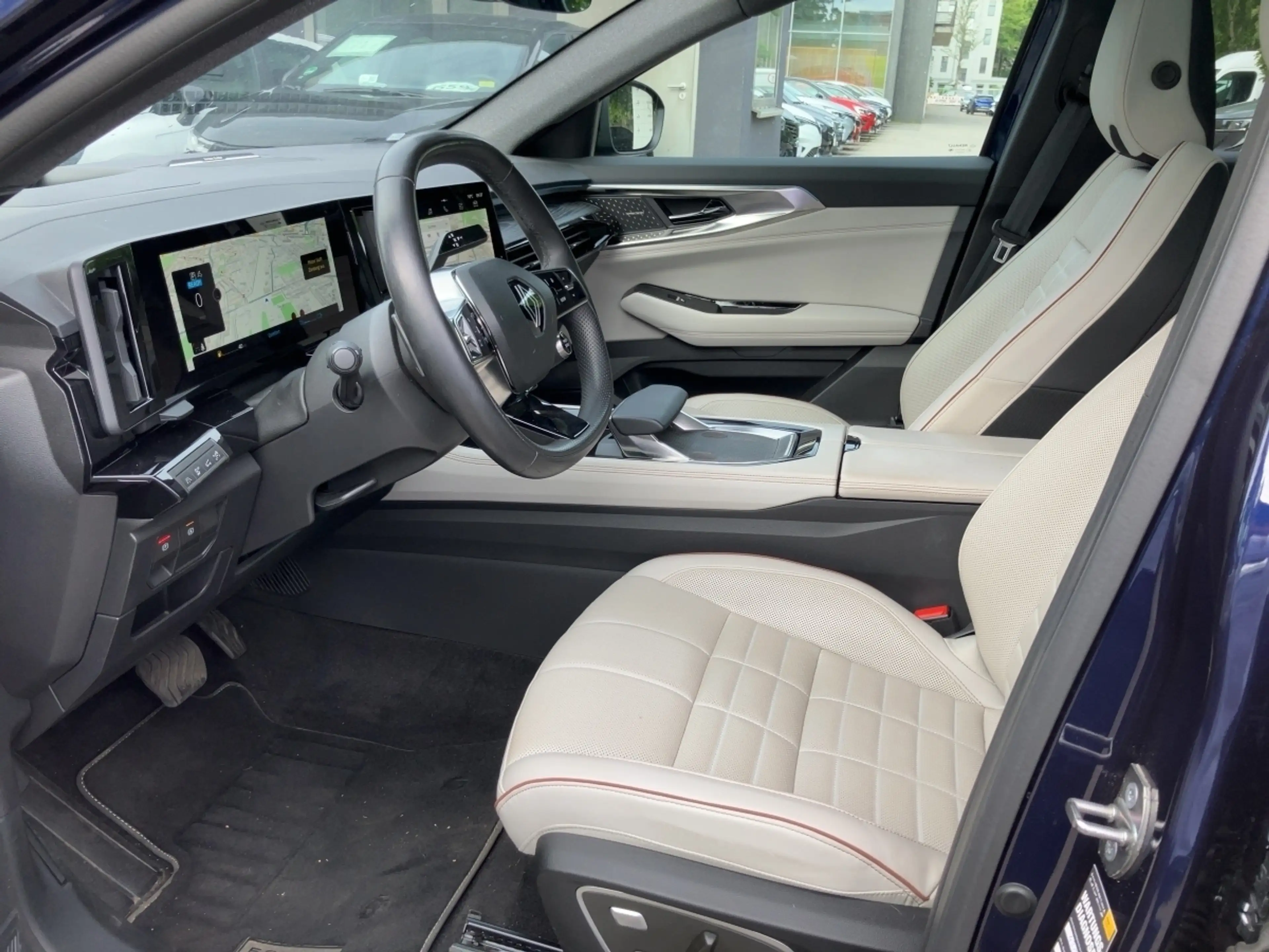 Renault Espace IV 1.2 E-TECH Hybrid 200 ICONIC 7-Sitzer — photo 7