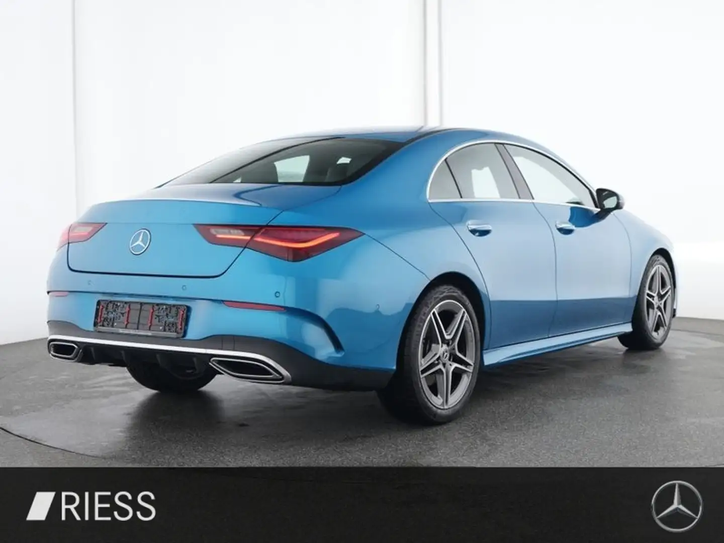 Mercedes-Benz CLA 200 Coupé AMG Sport LED MBUX W-Paket Keyless Blau - 2
