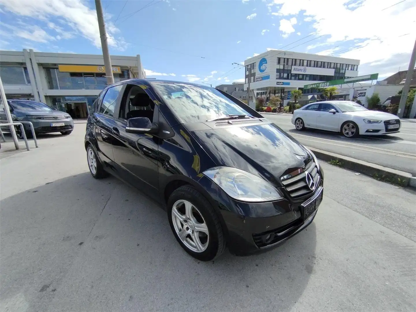 Mercedes-Benz A 160 A-Edition BlueEfficiency Schwarz - 1