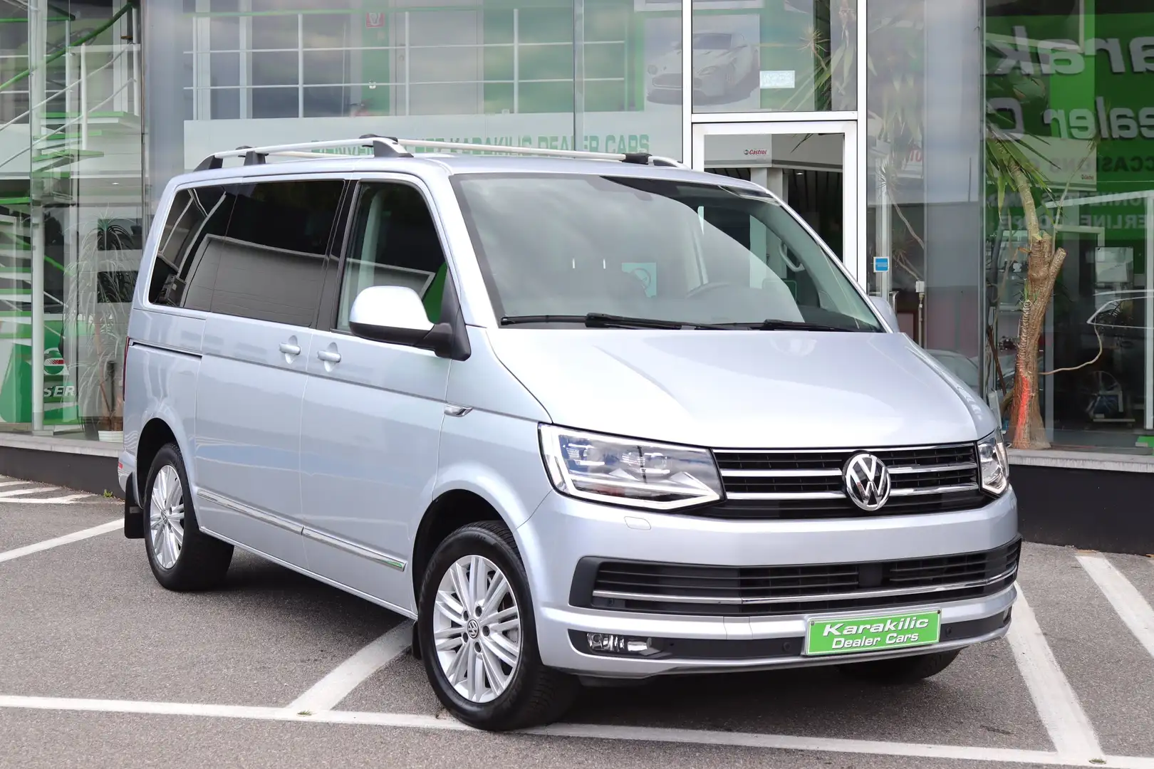 Volkswagen T6 Caravelle 2.0TDi DSG HIGHLINE DOUBLE CABINE 5PL FULL TVAC Zilver - 1
