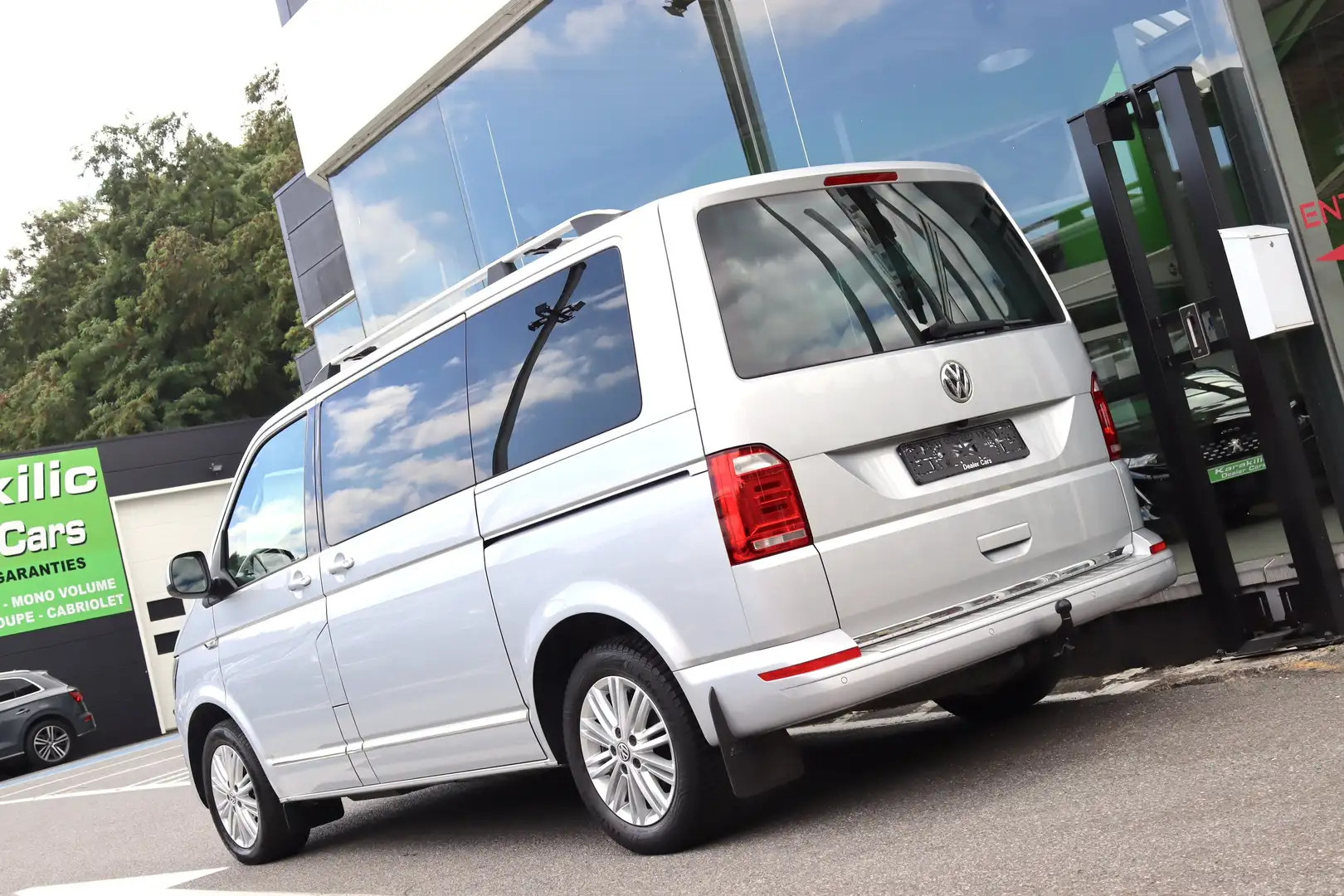 Volkswagen T6 Caravelle 2.0TDi DSG HIGHLINE DOUBLE CABINE 5PL FULL TVAC Zilver - 2