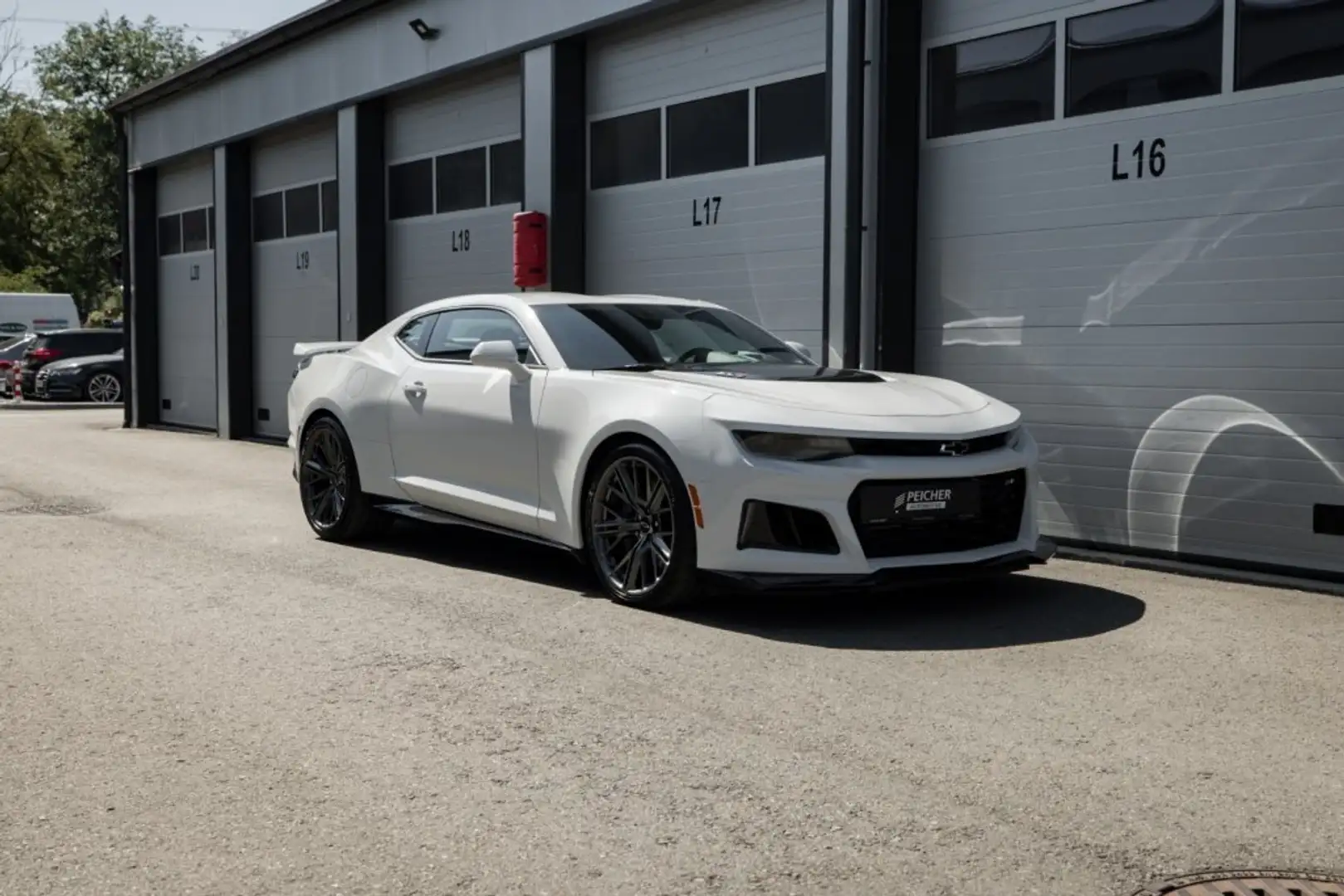 Chevrolet Camaro ZL1 Coupe Weiß - 1