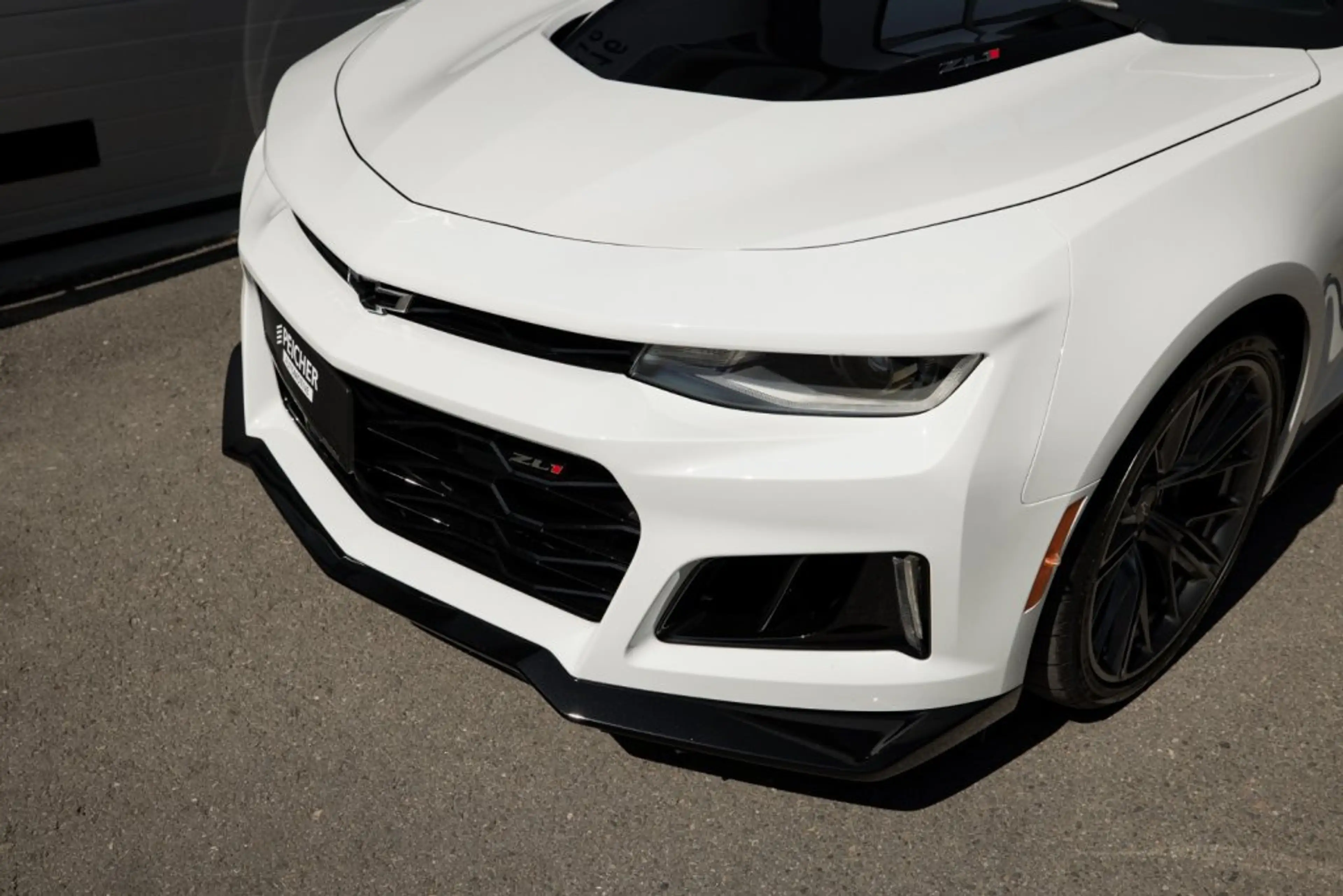 Chevrolet Camaro ZL1 Coupe — photo 11