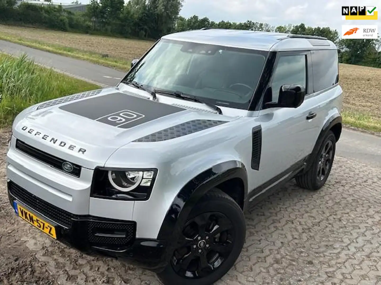 Land Rover Defender 3.0 D200 90 MHEV S Gris - 1