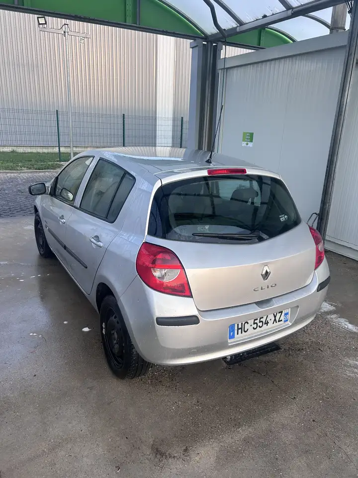 Renault Clio Grandtour — photo 7